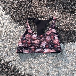 Lululemon Sports Bra Size 4 good cond